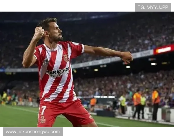 乌拉圭队在定位球战术上表现稳健，助力球队争夺胜利的关键因素分析