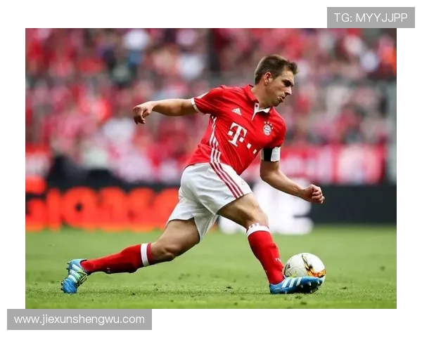 马尔蒂尼技术细节解析：如何塑造现代足球防守新标准与赛场表现的关系分析