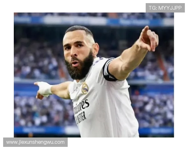 本泽马与苏亚雷斯：技术型中锋的两种极致路径