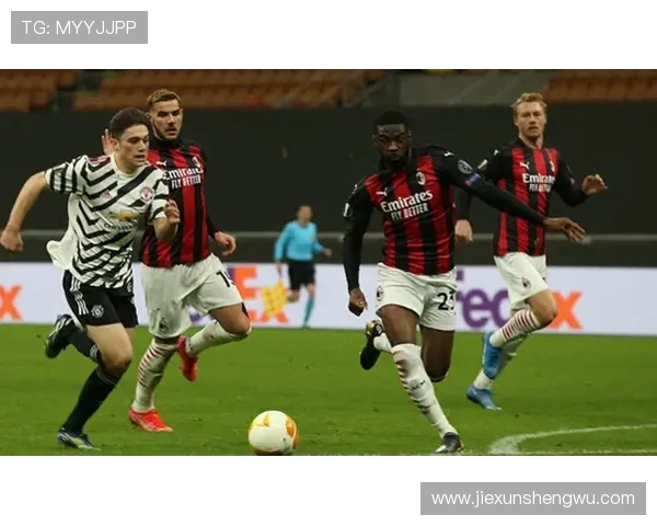 赖斯与卡塞米罗:防守型中场的战术角色对比 赖斯与卡塞米罗:防守型中场的战术角色对比