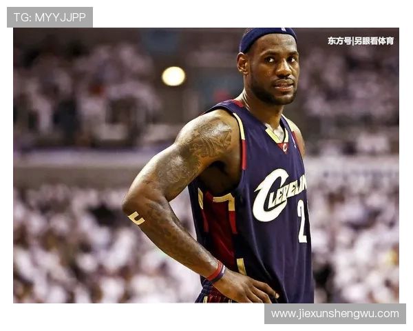 乔丹·普尔无球跑位配合库里拉开空间提升三分